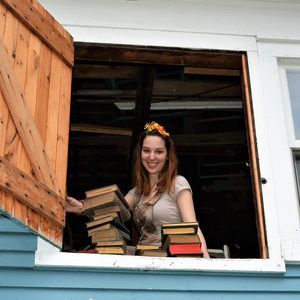 Meet your Posher, Clara